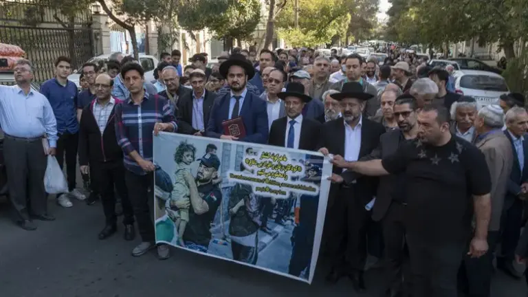 Iranian Jews feel safe and secure